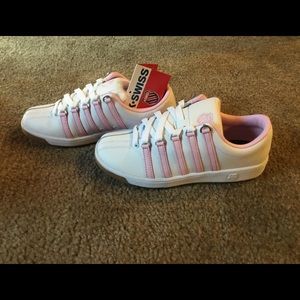 Brand New K-Swiss Classic 2000 Girl’s Shoes Size 3